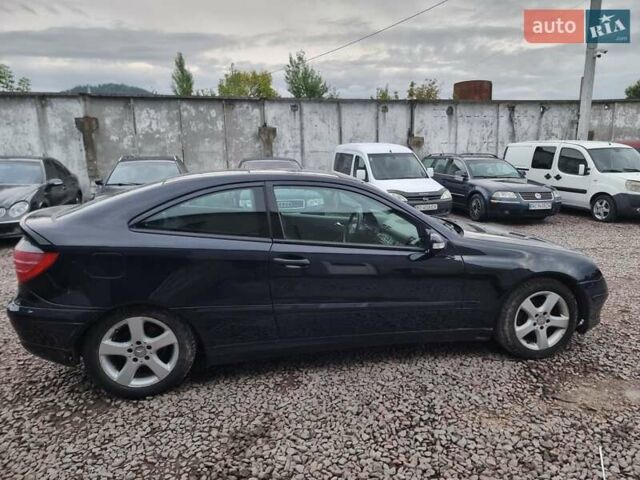 Синий Мерседес Ц-Класс, объемом двигателя 2 л и пробегом 223 тыс. км за 4500 $, фото 24 на Automoto.ua