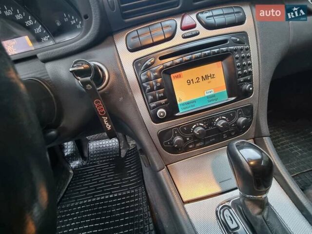 Синий Мерседес Ц-Класс, объемом двигателя 2 л и пробегом 223 тыс. км за 4500 $, фото 3 на Automoto.ua