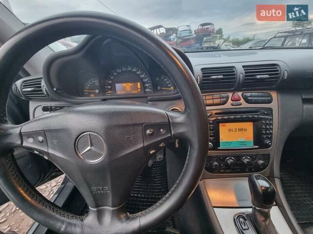 Синий Мерседес Ц-Класс, объемом двигателя 2 л и пробегом 223 тыс. км за 4500 $, фото 4 на Automoto.ua