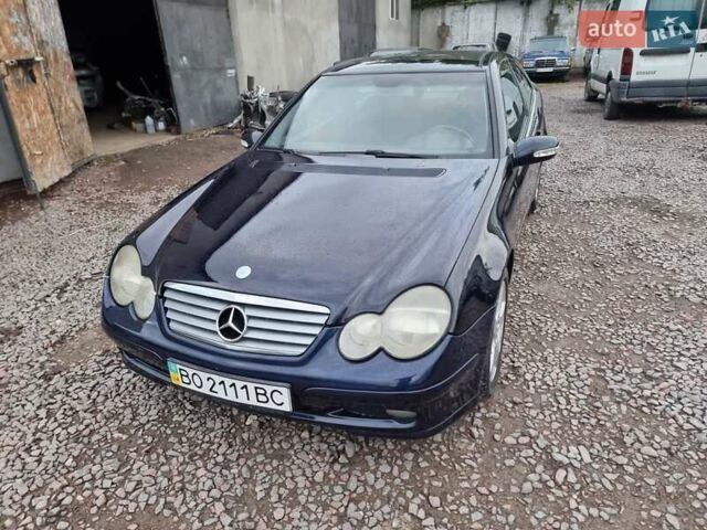 Синий Мерседес Ц-Класс, объемом двигателя 2 л и пробегом 223 тыс. км за 4500 $, фото 22 на Automoto.ua