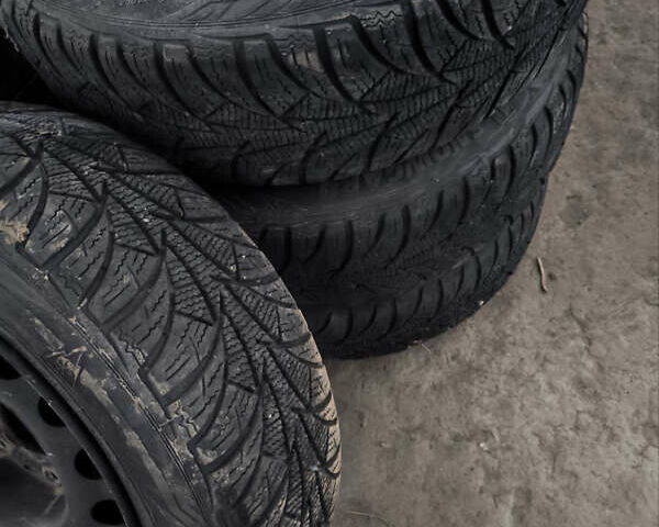 Синий Мерседес Ц-Класс, объемом двигателя 2 л и пробегом 180 тыс. км за 4444 $, фото 37 на Automoto.ua