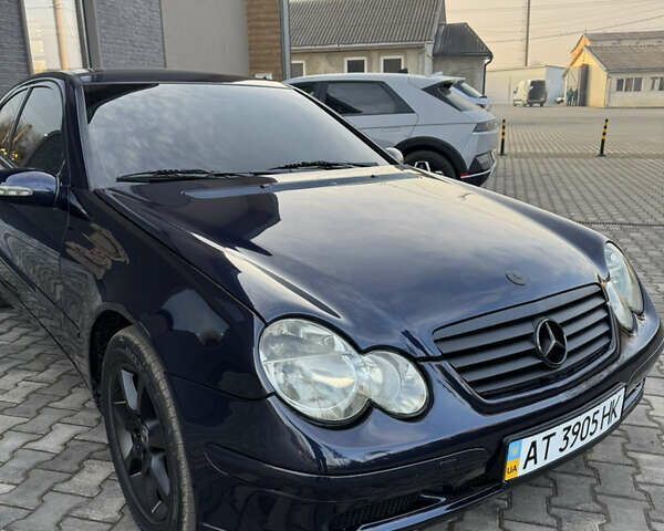 Синий Мерседес Ц-Класс, объемом двигателя 2 л и пробегом 180 тыс. км за 4444 $, фото 15 на Automoto.ua