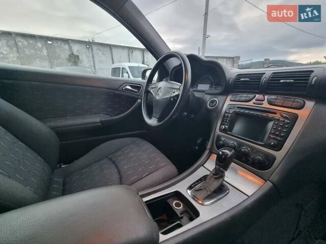 Синий Мерседес Ц-Класс, объемом двигателя 2 л и пробегом 223 тыс. км за 4500 $, фото 10 на Automoto.ua