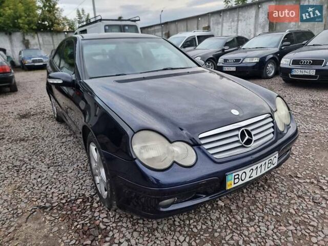 Синий Мерседес Ц-Класс, объемом двигателя 2 л и пробегом 223 тыс. км за 4500 $, фото 26 на Automoto.ua
