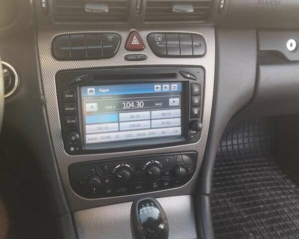 Синий Мерседес Ц-Класс, объемом двигателя 2 л и пробегом 209 тыс. км за 6000 $, фото 23 на Automoto.ua