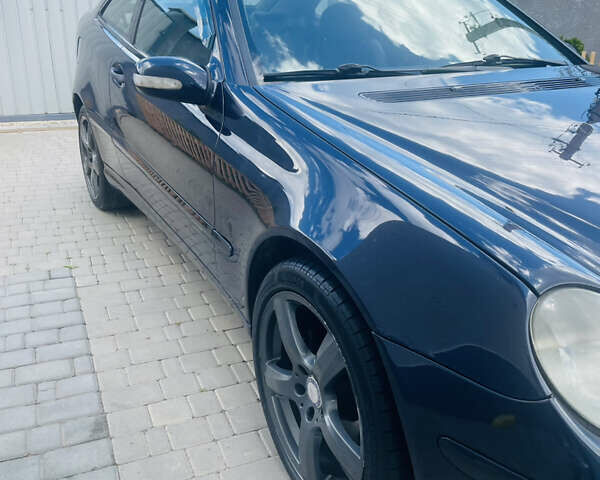 Синій Мерседес Ц-Клас, об'ємом двигуна 2.2 л та пробігом 287 тис. км за 4000 $, фото 2 на Automoto.ua