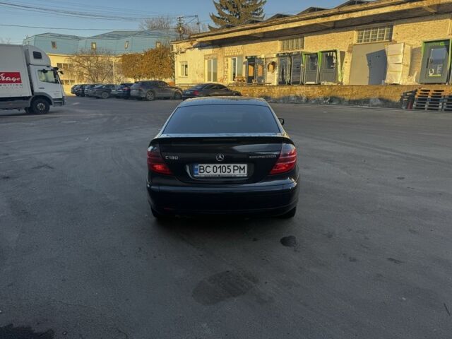 Синій Мерседес Ц-Клас, об'ємом двигуна 1.8 л та пробігом 200 тис. км за 4900 $, фото 7 на Automoto.ua