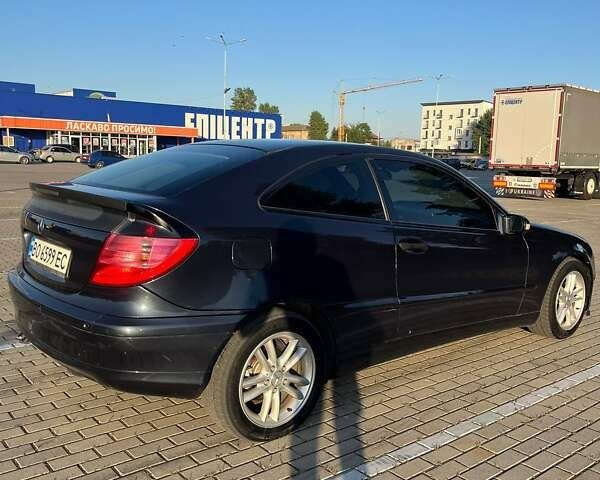 Синій Мерседес Ц-Клас, об'ємом двигуна 2.15 л та пробігом 303 тис. км за 4250 $, фото 3 на Automoto.ua