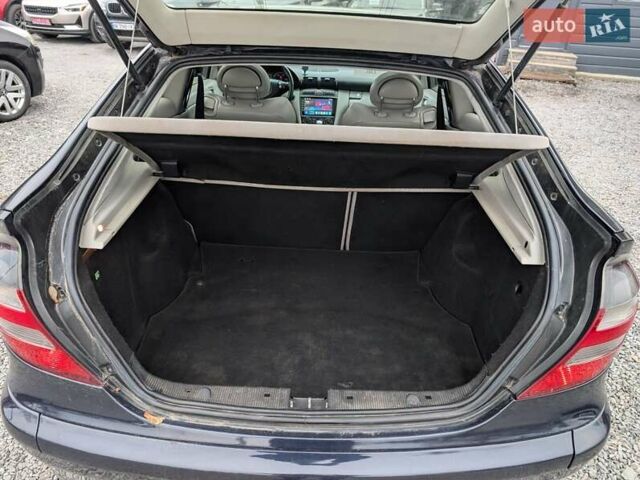 Синій Мерседес Ц-Клас, об'ємом двигуна 2.1 л та пробігом 306 тис. км за 6450 $, фото 15 на Automoto.ua