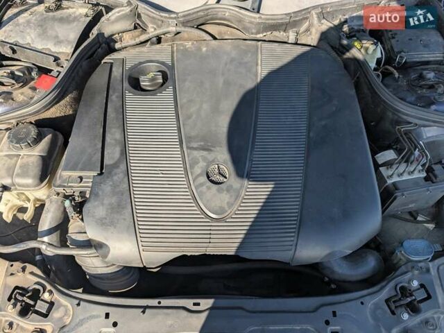 Мерседес Ц-Класс 2005 в Ровно на Automoto.ua Синий Мерседес Ц-Класс, объемом двигателя 2.1 л и пробегом 305 тыс. км за 6450 $, фото 39 на Automoto.ua