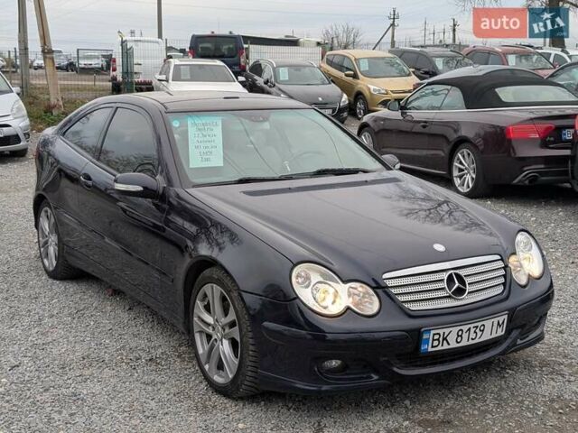 Синий Мерседес Ц-Класс, объемом двигателя 2.1 л и пробегом 306 тыс. км за 6450 $, фото 8 на Automoto.ua