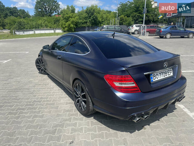 Синий Мерседес Ц-Класс, объемом двигателя 1.8 л и пробегом 170 тыс. км за 13700 $, фото 26 на Automoto.ua
