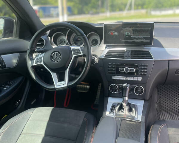 Синий Мерседес Ц-Класс, объемом двигателя 1.8 л и пробегом 170 тыс. км за 13700 $, фото 38 на Automoto.ua