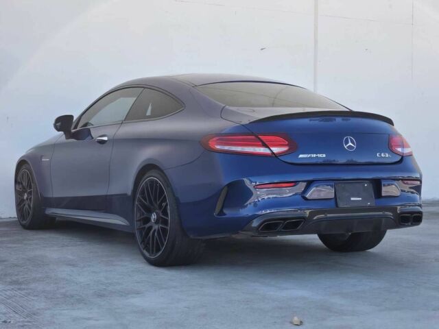 Синій Мерседес Ц-Клас, об'ємом двигуна 4 л та пробігом 64 тис. км за 13900 $, фото 4 на Automoto.ua