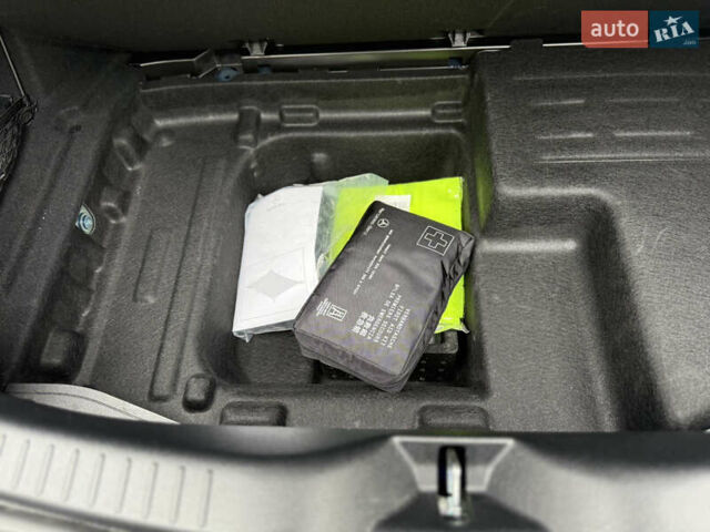 Синій Мерседес Ц-Клас, об'ємом двигуна 3 л та пробігом 27 тис. км за 45500 $, фото 25 на Automoto.ua