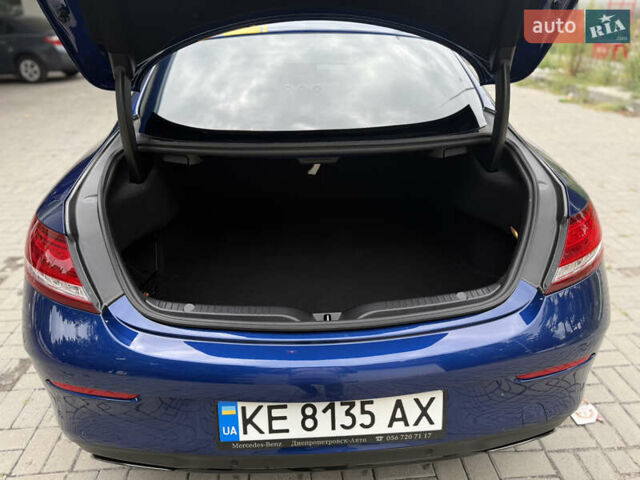 Синій Мерседес Ц-Клас, об'ємом двигуна 3 л та пробігом 27 тис. км за 45500 $, фото 24 на Automoto.ua
