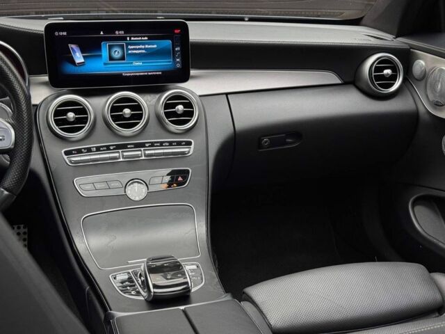 Синий Мерседес Ц-Класс, объемом двигателя 3 л и пробегом 121 тыс. км за 33000 $, фото 6 на Automoto.ua