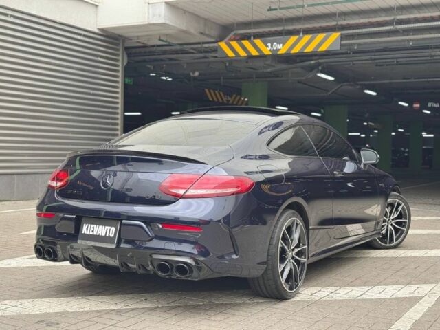 Синий Мерседес Ц-Класс, объемом двигателя 3 л и пробегом 121 тыс. км за 33000 $, фото 2 на Automoto.ua