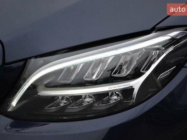 Синий Мерседес Ц-Класс, объемом двигателя 1.99 л и пробегом 42 тыс. км за 34999 $, фото 5 на Automoto.ua