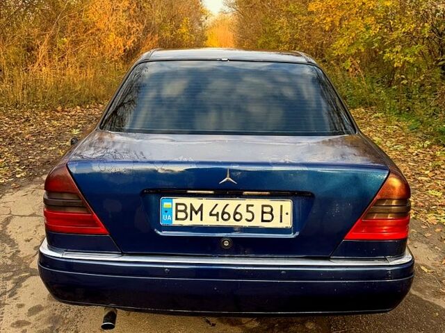 Мерседес Ц-Клас 1994 у Ахтырке на Automoto.ua Синій Мерседес Ц-Клас, об'ємом двигуна 1.8 л та пробігом 234 тис. км за 2000 $, фото 4 на Automoto.ua