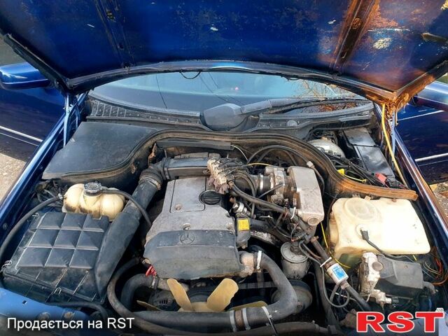 Мерседес Ц-Класс 1995 в Виннице на Automoto.ua Синий Мерседес Ц-Класс, объемом двигателя 1.8 л и пробегом 320 тыс. км за 2497 $, фото 12 на Automoto.ua