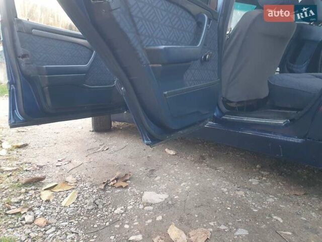 Мерседес Ц-Класс 1995 в Виннице на Automoto.ua Синий Мерседес Ц-Класс, объемом двигателя 1.8 л и пробегом 570 тыс. км за 2497 $, фото 12 на Automoto.ua