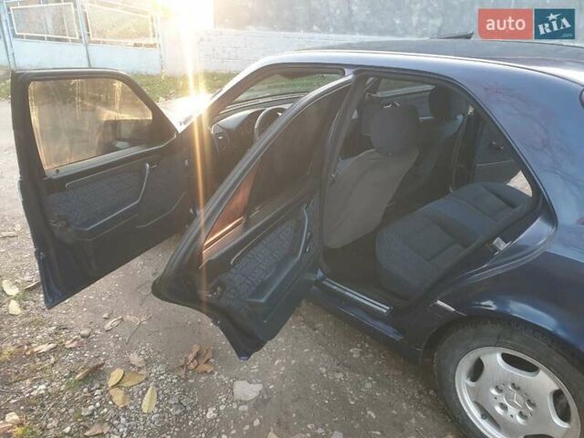 Мерседес Ц-Класс 1995 в Виннице на Automoto.ua Синий Мерседес Ц-Класс, объемом двигателя 1.8 л и пробегом 570 тыс. км за 2497 $, фото 11 на Automoto.ua
