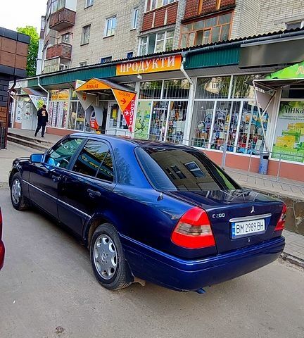 Синій Мерседес Ц-Клас, об'ємом двигуна 2 л та пробігом 420 тис. км за 2300 $, фото 7 на Automoto.ua