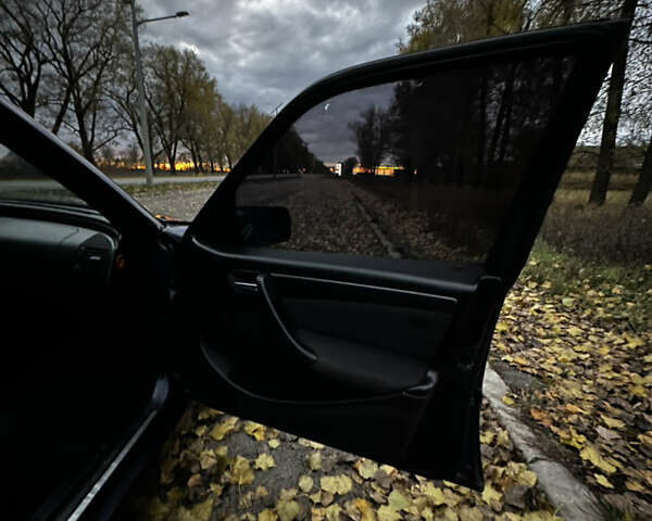 Мерседес Ц-Клас 1997 у Ромнах на Automoto.ua Синій Мерседес Ц-Клас, об'ємом двигуна 2.5 л та пробігом 500 тис. км за 2999 $, фото 23 на Automoto.ua