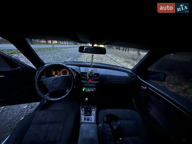 Мерседес Ц-Клас 1997 у Ромнах на Automoto.ua Синій Мерседес Ц-Клас, об'ємом двигуна 2.5 л та пробігом 500 тис. км за 2999 $, фото 21 на Automoto.ua