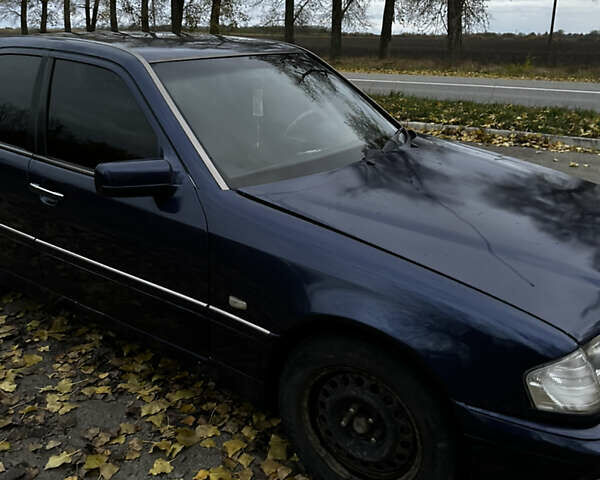 Мерседес Ц-Клас 1997 у Ромнах на Automoto.ua Синій Мерседес Ц-Клас, об'ємом двигуна 2.5 л та пробігом 500 тис. км за 2999 $, фото 12 на Automoto.ua