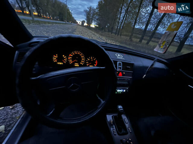 Мерседес Ц-Клас 1997 у Ромнах на Automoto.ua Синій Мерседес Ц-Клас, об'ємом двигуна 2.5 л та пробігом 500 тис. км за 2999 $, фото 20 на Automoto.ua