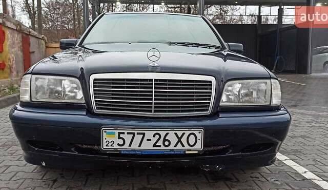 Синій Мерседес Ц-Клас, об'ємом двигуна 1.8 л та пробігом 176 тис. км за 4900 $, фото 10 на Automoto.ua