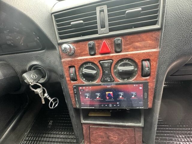 Синій Мерседес Ц-Клас, об'ємом двигуна 2.2 л та пробігом 636 тис. км за 2999 $, фото 9 на Automoto.ua