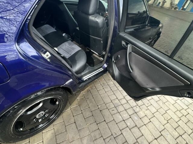 Синій Мерседес Ц-Клас, об'ємом двигуна 2.2 л та пробігом 636 тис. км за 2999 $, фото 3 на Automoto.ua