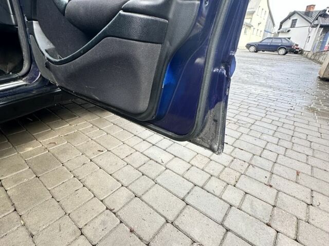 Синій Мерседес Ц-Клас, об'ємом двигуна 2.2 л та пробігом 636 тис. км за 2999 $, фото 7 на Automoto.ua