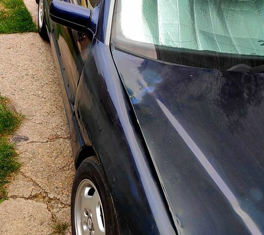 Синий Мерседес Ц-Класс, объемом двигателя 2.8 л и пробегом 330 тыс. км за 1600 $, фото 1 на Automoto.ua