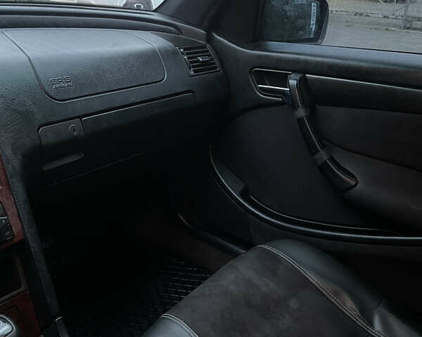 Синій Мерседес Ц-Клас, об'ємом двигуна 2.2 л та пробігом 488 тис. км за 2800 $, фото 21 на Automoto.ua