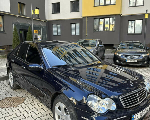 Мерседес Ц-Клас 2000 у Івано-Франківську на Automoto.ua Синій Мерседес Ц-Клас, об'ємом двигуна 2 л та пробігом 250 тис. км за 4000 $, фото 11 на Automoto.ua