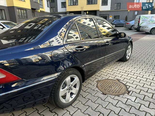 Мерседес Ц-Клас 2000 у Івано-Франківську на Automoto.ua Синій Мерседес Ц-Клас, об'ємом двигуна 2 л та пробігом 250 тис. км за 4000 $, фото 10 на Automoto.ua