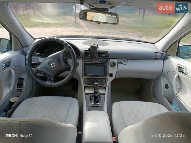 Мерседес Ц-Клас 2000 у Кам'янське (Дніпродзержинськ) на Automoto.ua Синій Мерседес Ц-Клас, об'ємом двигуна 2.15 л та пробігом 330 тис. км за 4450 $, фото 9 на Automoto.ua