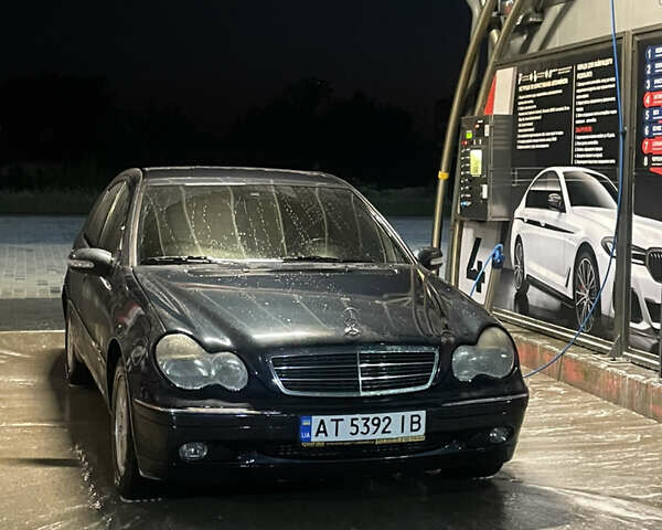 Синій Мерседес Ц-Клас, об'ємом двигуна 2.2 л та пробігом 415 тис. км за 5500 $, фото 7 на Automoto.ua