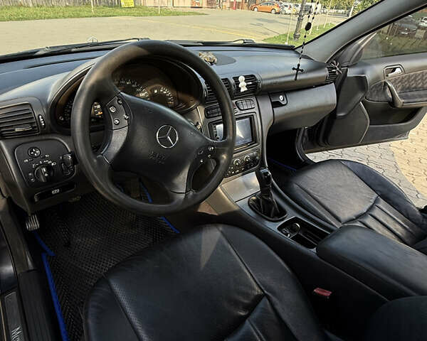 Синий Мерседес Ц-Класс, объемом двигателя 2 л и пробегом 270 тыс. км за 4800 $, фото 9 на Automoto.ua