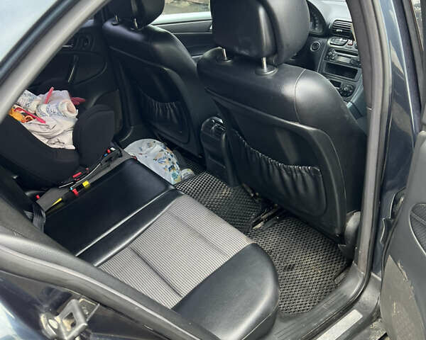 Синий Мерседес Ц-Класс, объемом двигателя 2.15 л и пробегом 394 тыс. км за 3500 $, фото 4 на Automoto.ua