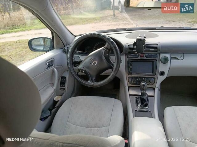 Мерседес Ц-Клас 2000 у Кам'янське (Дніпродзержинськ) на Automoto.ua Синій Мерседес Ц-Клас, об'ємом двигуна 2.15 л та пробігом 330 тис. км за 4450 $, фото 16 на Automoto.ua