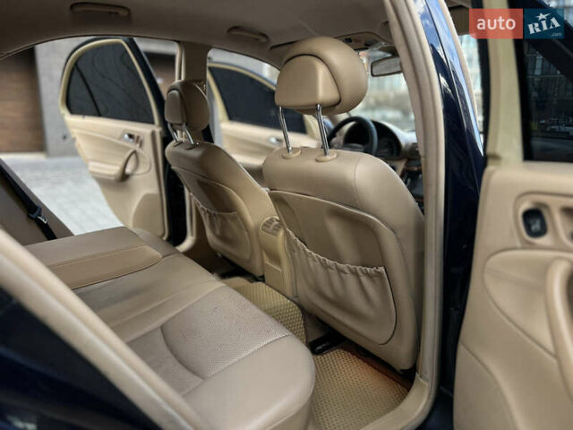 Синій Мерседес Ц-Клас, об'ємом двигуна 2 л та пробігом 295 тис. км за 3499 $, фото 18 на Automoto.ua