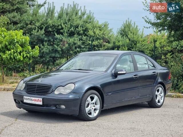 Синій Мерседес Ц-Клас, об'ємом двигуна 2.15 л та пробігом 310 тис. км за 4499 $, фото 3 на Automoto.ua