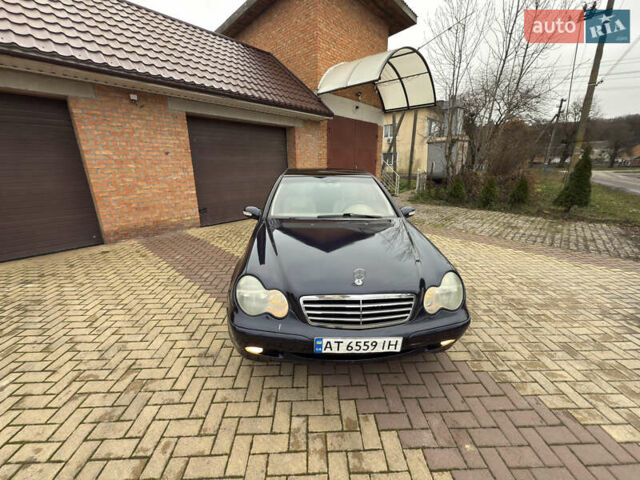 Синій Мерседес Ц-Клас, об'ємом двигуна 2 л та пробігом 305 тис. км за 4000 $, фото 8 на Automoto.ua