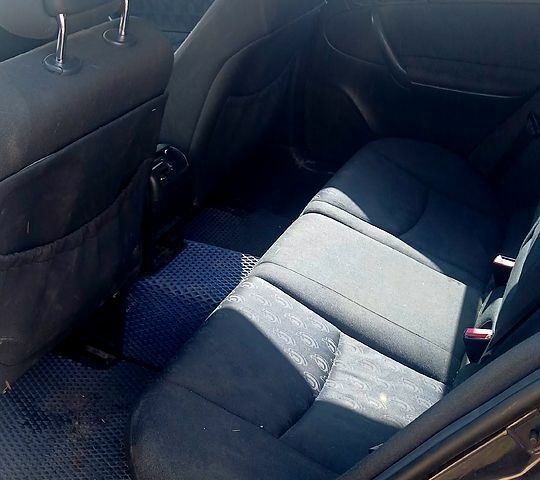 Синій Мерседес Ц-Клас, об'ємом двигуна 2 л та пробігом 200 тис. км за 3800 $, фото 8 на Automoto.ua