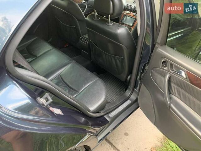 Синій Мерседес Ц-Клас, об'ємом двигуна 2.15 л та пробігом 330 тис. км за 5600 $, фото 3 на Automoto.ua